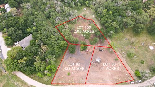 TBD Chickasaw Center, Seguin, TX, 78155 | Card Image