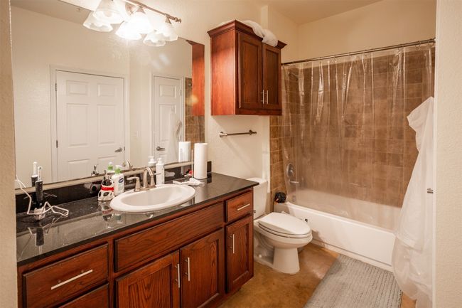 APT-403 - 910 W 25 Th St, Condo with 3 bedrooms, 3 bathrooms and 3 parking in Austin TX | Image 6