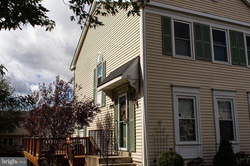 311 Whitcliff Ct, GAITHERSBURG, MD, 20878-2783 | Card Image