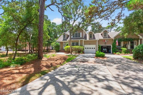 105 Oceangreens Ln, Oak Island, NC, 28465-8457 | Card Image