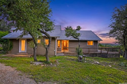 41 Sun Valley Dr, Spring Branch, TX, 78070-7006 | Card Image