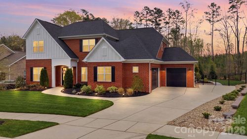 18526 Doves Crest Rd, Cornelius, NC, 28031-0390 | Card Image