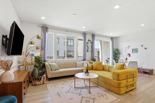 303-3873 Quantum Drive, Fremont, CA, 94538 | Card Image