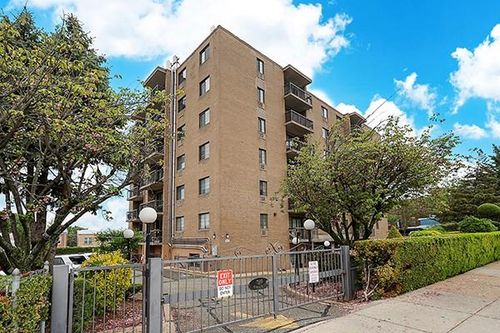 apt-3a-71 Metropolitan Ave, Middle Village, NY, 11379-2139 | Card Image