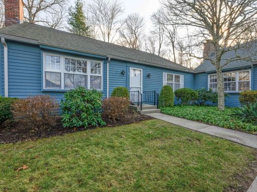 3-3 Essex Ln, Madison, CT, 06443-3353 | Card Image