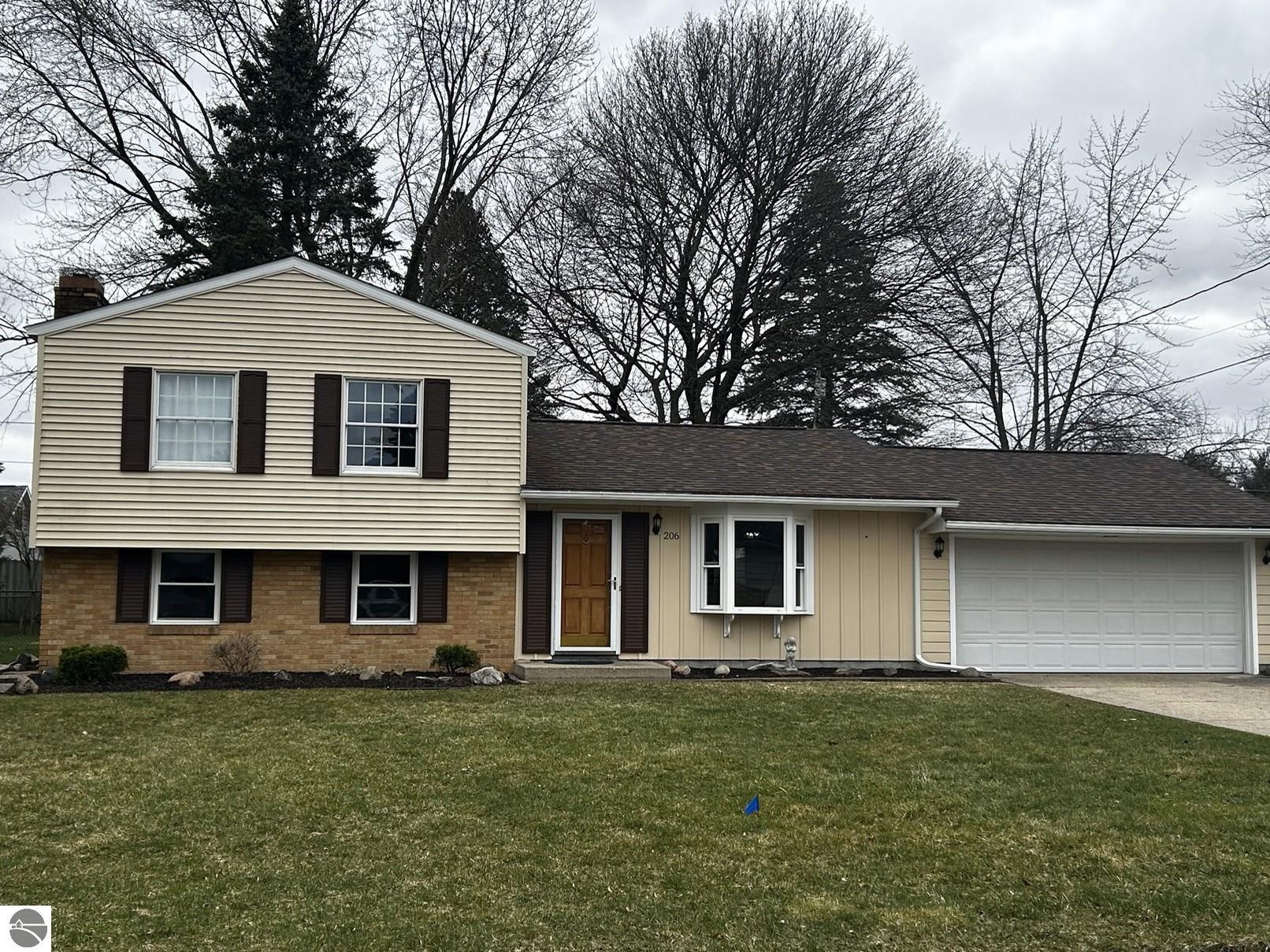 York St, Saint Louis, MI 48880 #1