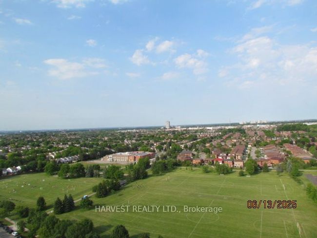 2102 - 255 Bamburgh Cir, Condo with 2 bedrooms, 2 bathrooms and 2 parking in Scarborough ON | Image 6