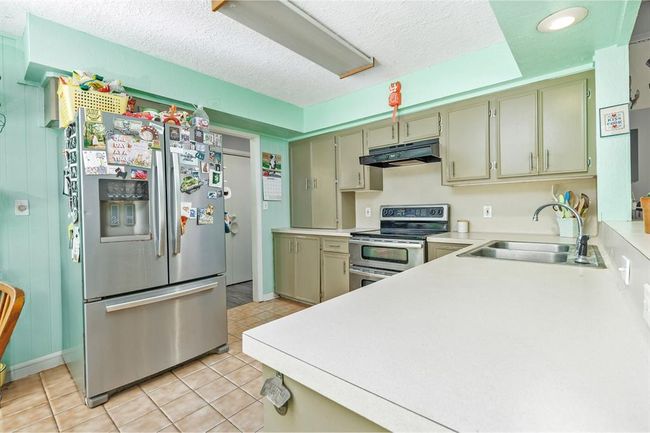 12 Creekwood Dr, House other with 3 bedrooms, 2 bathrooms and 3 parking in Schulenburg TX | Image 17