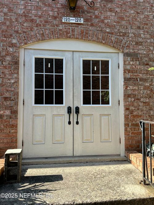 127-5201 Atlantic Blvd, Jacksonville, FL, 32207-2478 | Card Image