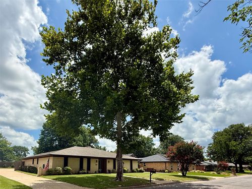 3005 Anthony Dr, Sherman, TX, 75092-3404 | Card Image