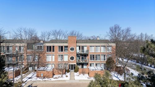 101-4010 Arbor Lane, Northfield, IL, 60093 | Card Image