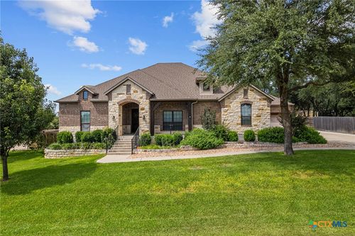 674 Archstone Loop, Belton, TX, 76513-7331 | Card Image