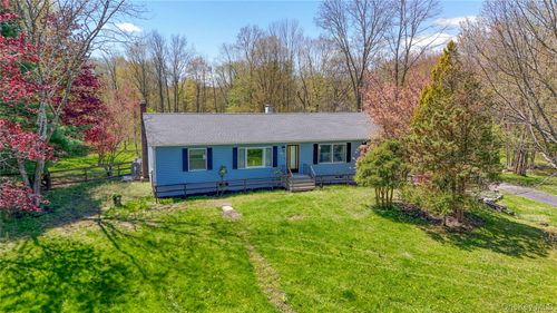 749 Eatontown Rd, Port Jervis, NY, 12771-3650 | Card Image