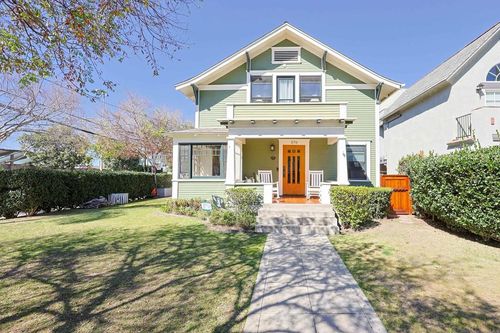 576 E Ave, Coronado, CA, 92118-1718 | Card Image