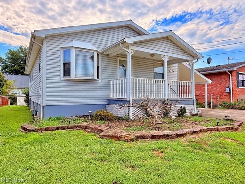 1314 20th St, Vienna, WV, 26105-1242 | Card Image