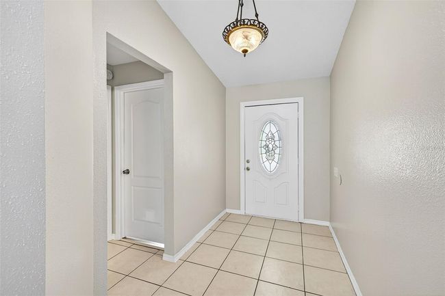 7513 Savannah Ln, House other with 3 bedrooms, 2 bathrooms and null parking in TAMPA FL | Image 15