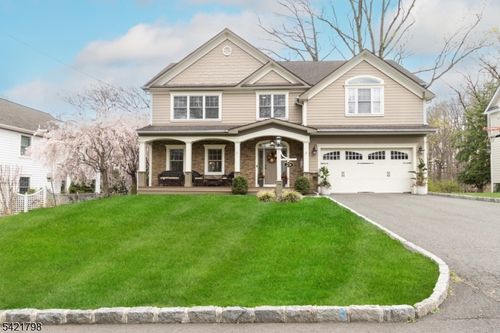 29 Sunnywood Dr, Westfield, NJ, 07090-4204 | Card Image