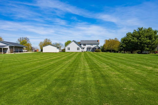 7707 Winchester Rd, House other with 6 bedrooms, 4 bathrooms and null parking in Carroll OH | Image 17