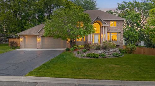 14809 White Oak Dr, Burnsville, MN, 55337-4156 | Card Image
