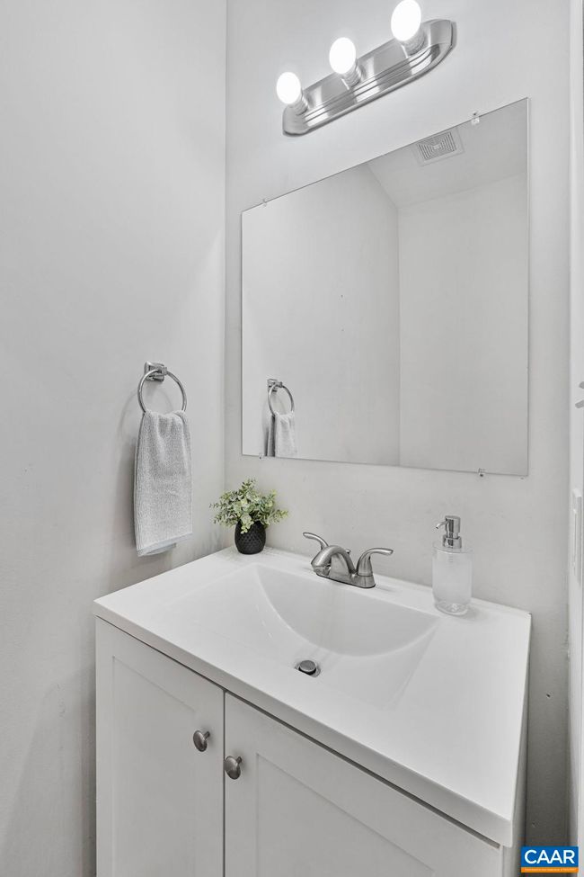 4753 Wren Ct, House attached with 4 bedrooms, 4 bathrooms and null parking in CHARLOTTESVILLE VA | Image 10