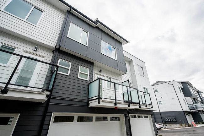 11 - 9652 162 A Street, Townhouse with 4 bedrooms, 3 bathrooms and 2 parking in Surrey BC | Image 32