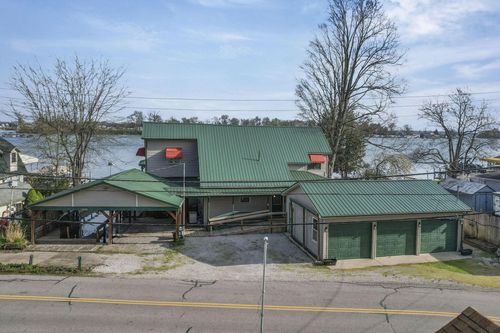 2990 Canal Dr, Millersport, OH, 43046-8044 | Card Image