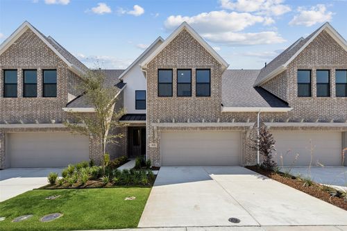 3532 Pierce Ln, Grand Prairie, TX, 75052-8938 | Card Image