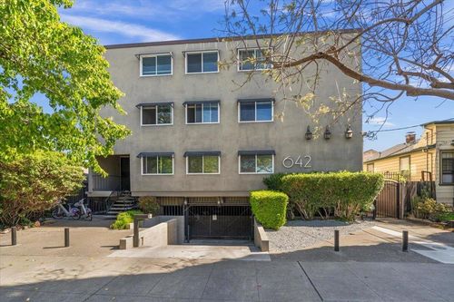642 S 7th St, San Jose, CA, 95112-7301 | Card Image