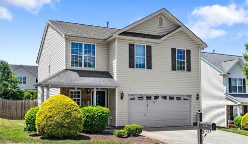 929 Peachtree Meadows Cir, Kernersville, NC, 27284-9056 | Card Image