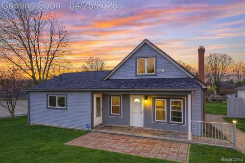 1951 N Crown St, Westland, MI, 48185-3526 | Card Image