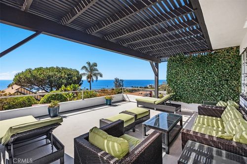 2142 Ruby Pl, Laguna Beach, CA, 92651-3646 | Card Image