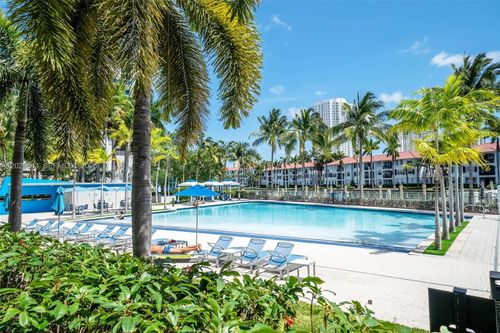 140-2950 Ne 188th St, Aventura, FL, 33180-2741 | Card Image