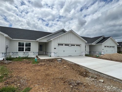 138-5148 Woodstone Cir, Jeffersonville, IN, 47130-1405 | Card Image