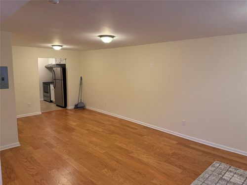 10a-1001 Mcintosh Pl, Newburgh, NY, 12550-8622 | Card Image