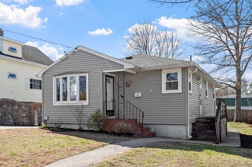 28 Hibiscus Ave, Waltham, MA, 02451-0802 | Card Image