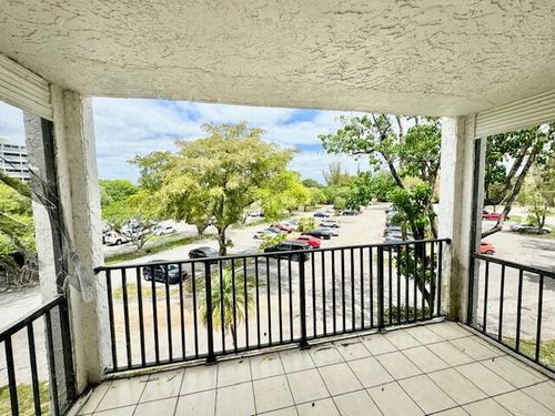 302-3300 Spanish Moss Ter, Lauderhill, FL, 33319-5047 | Card Image