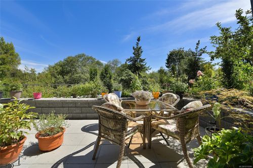 127-920 Reunion Ave, Victoria, BC, V9B0W8 | Card Image