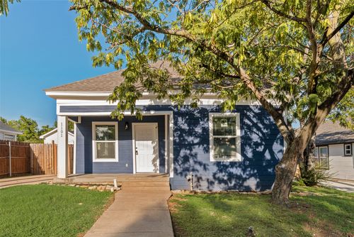 1101 Freeman St, Fort Worth, TX, 76104-5305 | Card Image