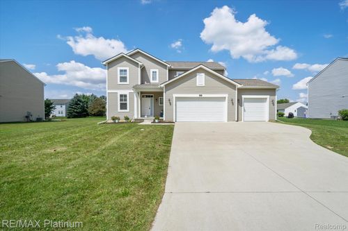 4465 Daniel Dr, Grand Blanc, MI, 48439-7653 | Card Image