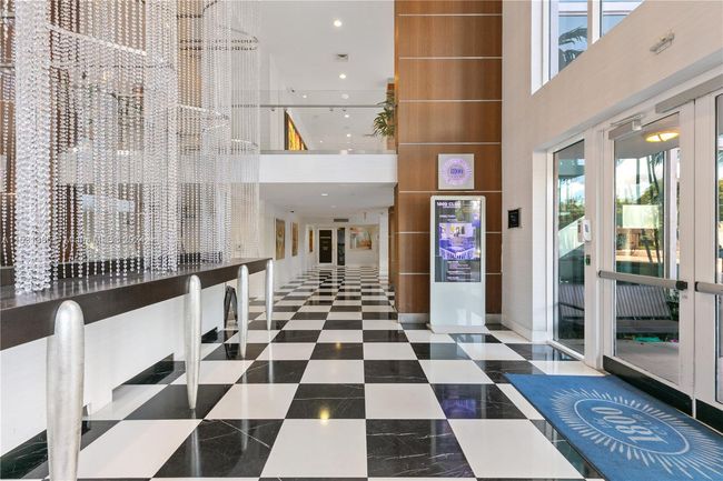 APT-1601 - 1800 N Bayshore Dr, Condo with 3 bedrooms, 3 bathrooms and null parking in Miami FL | Image 6