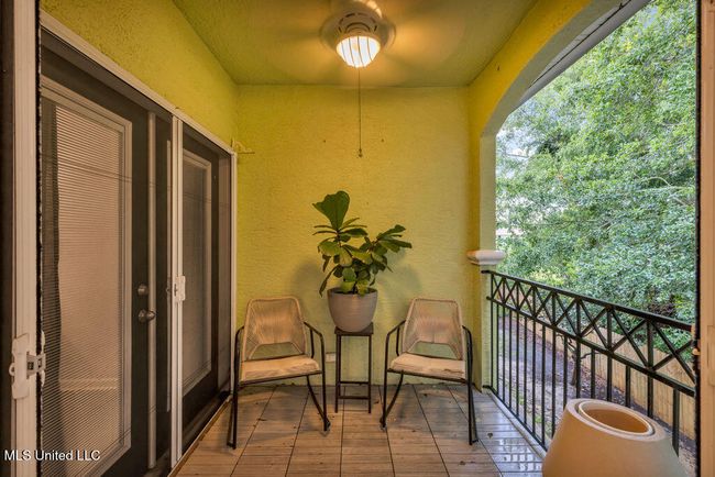 Balcony | Image 29