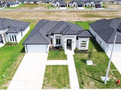 8046 N 50th, McAllen, TX, 78504-0949 | Card Image