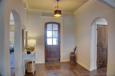 Welcome home! The lovely entry leads to the living area. | Image 2