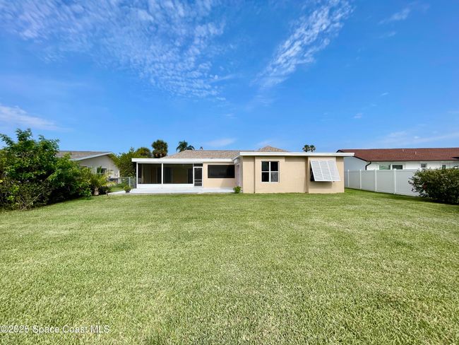 48 Country Club Rd, House other with 4 bedrooms, 2 bathrooms and null parking in Cocoa Beach FL | Image 7