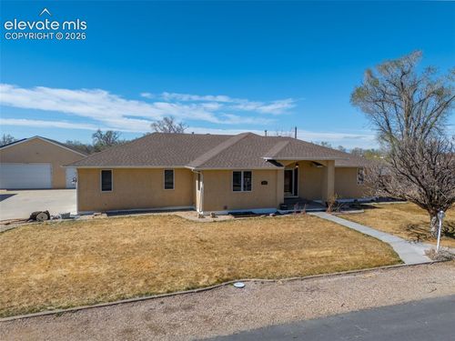 1079 Lynn Dr, Pueblo, CO, 81006-9749 | Card Image