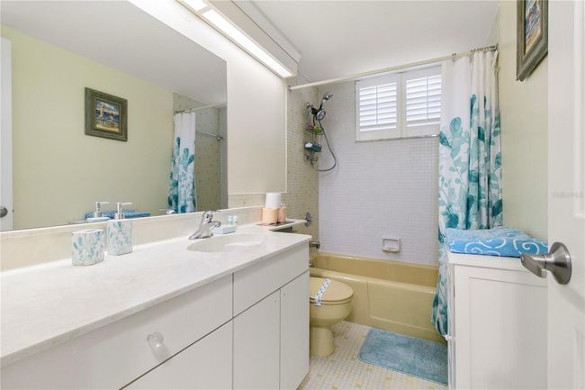 2nd Bathroom | Image 24