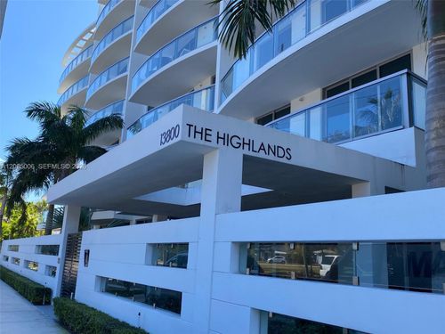 ph3-13800 Highland Dr, North Miami Beach, FL, 33181-1688 | Card Image