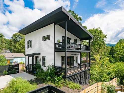 197 Chatham Rd, Asheville, NC, 28804-3307 | Card Image