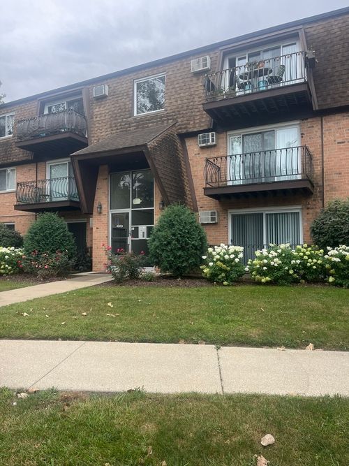 2b-4809 Engle Rd, Alsip, IL, 60803-3037 | Card Image