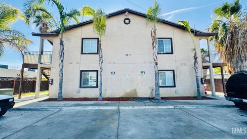 3017 Potomac Ave, Bakersfield, CA, 93307-2208 | Card Image